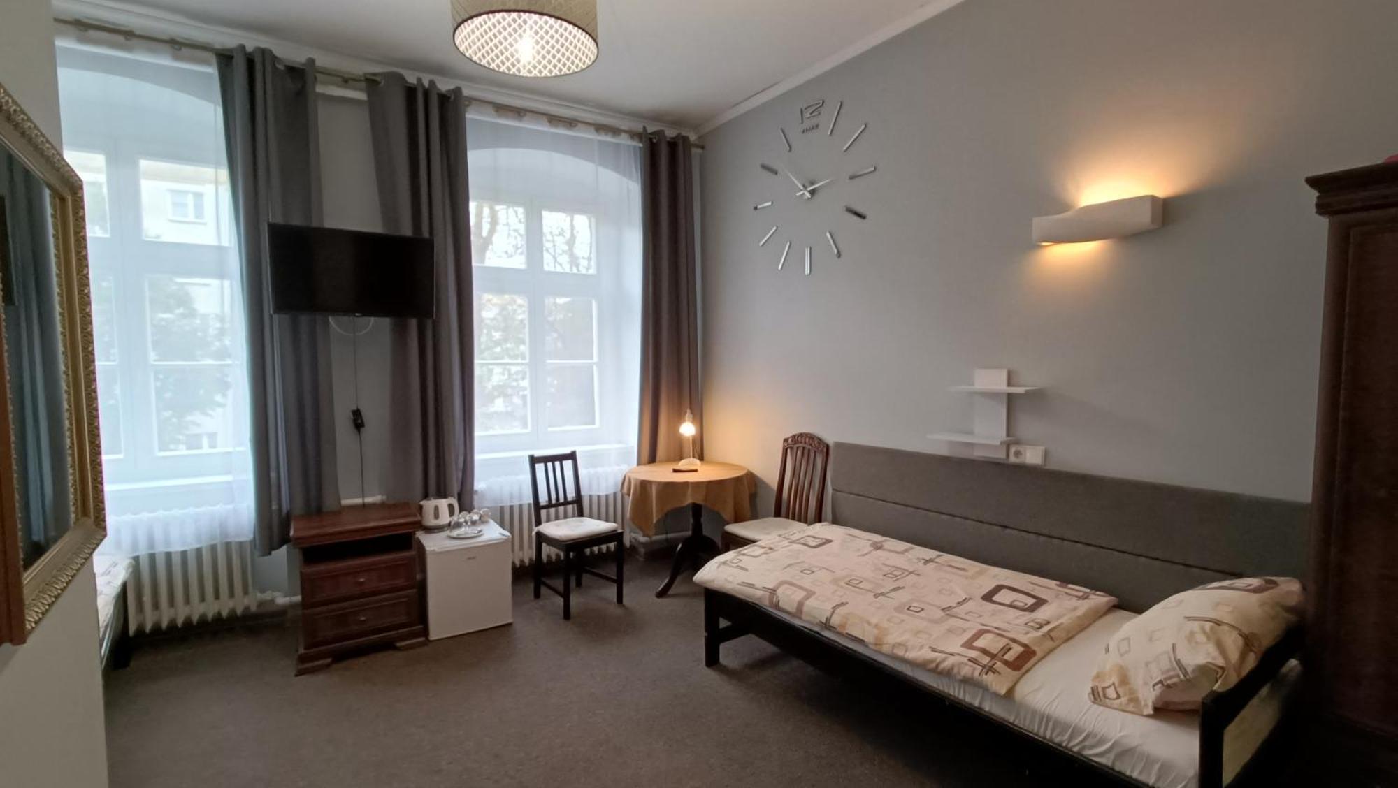 Hotel Polonia Namysłów Екстериор снимка