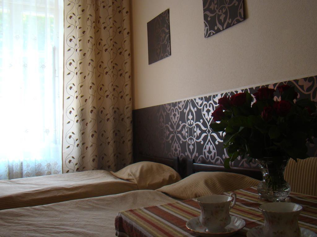 Hotel Polonia Namysłów Стая снимка