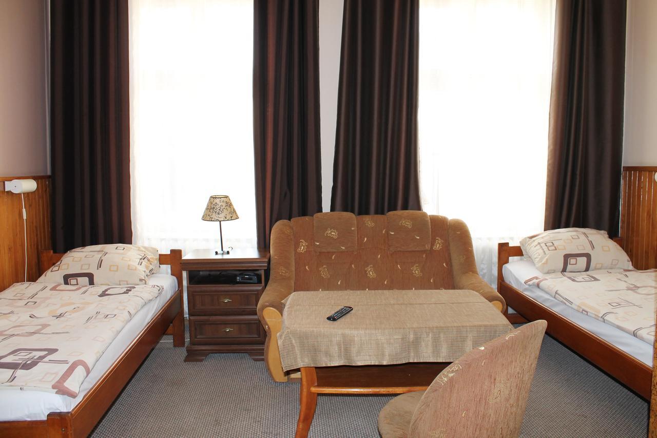 Hotel Polonia Namysłów Екстериор снимка